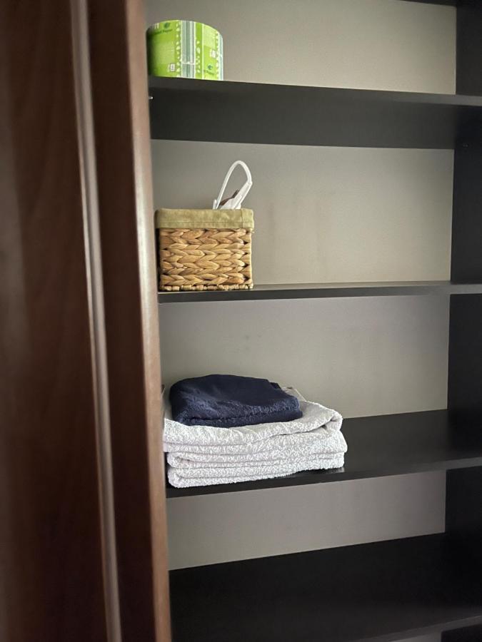Vila Cu Trandafiri Cozy Apartments 2 Camere Bragadiru Eksteriør bilde