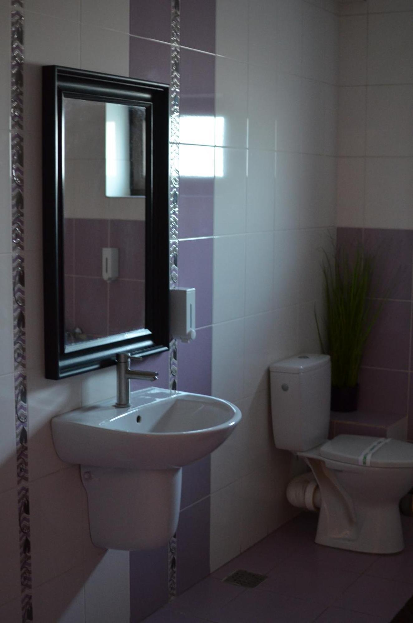 Vila Cu Trandafiri Cozy Apartments 2 Camere Bragadiru Eksteriør bilde